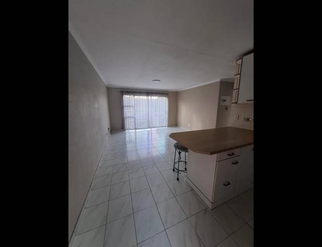 2 BEDROOM TOWNHOUSE FOR SALE IN BEDFORD GARDENS